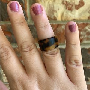 Acrylic tortoise shell ring